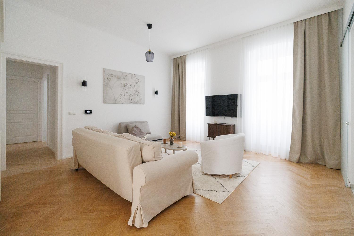Ultra Spacious 3-bedroom 3-bath Steps From Vienna's Historic Heart Wien