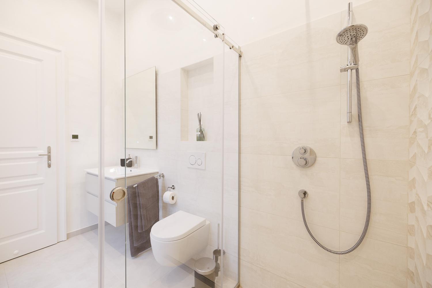 Apartment Ultra Spacious 3-bedroom 3-bath Steps From Vienna's Historic Heart Wien
